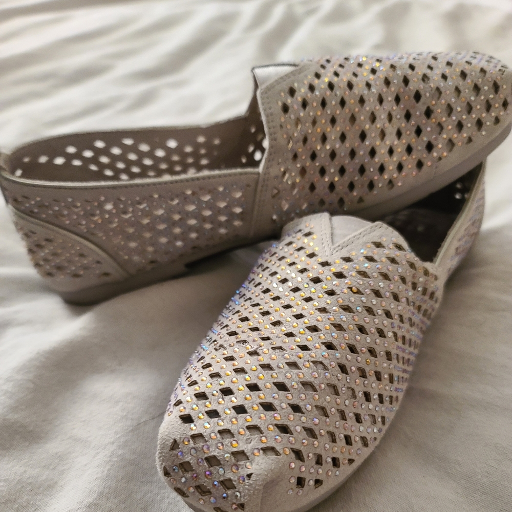 Bob's, silver, memory foam